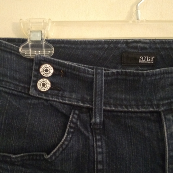 A.N.A Jeans Cropped - Picture 3 of 3